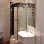 Center Apartman *