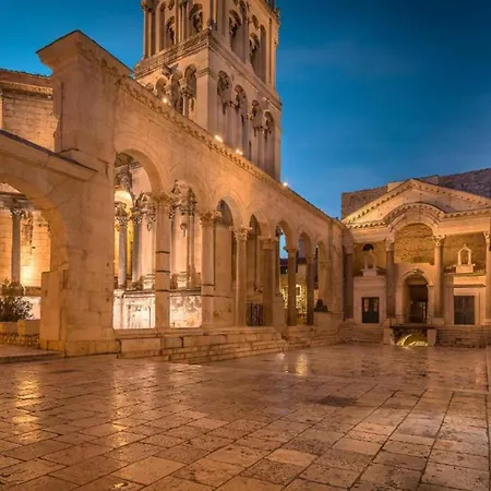 Center Διαμέρισμα