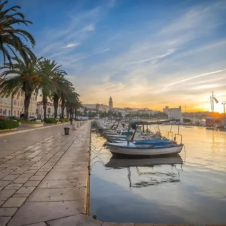 Center Διαμέρισμα